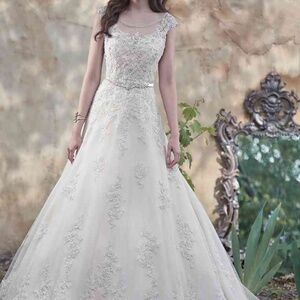 Size 12 Designer Wedding Dress